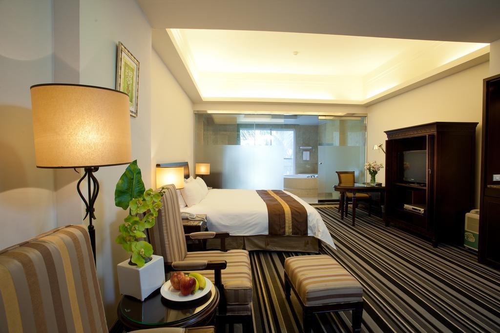 Les Hotel Tainan Exterior foto