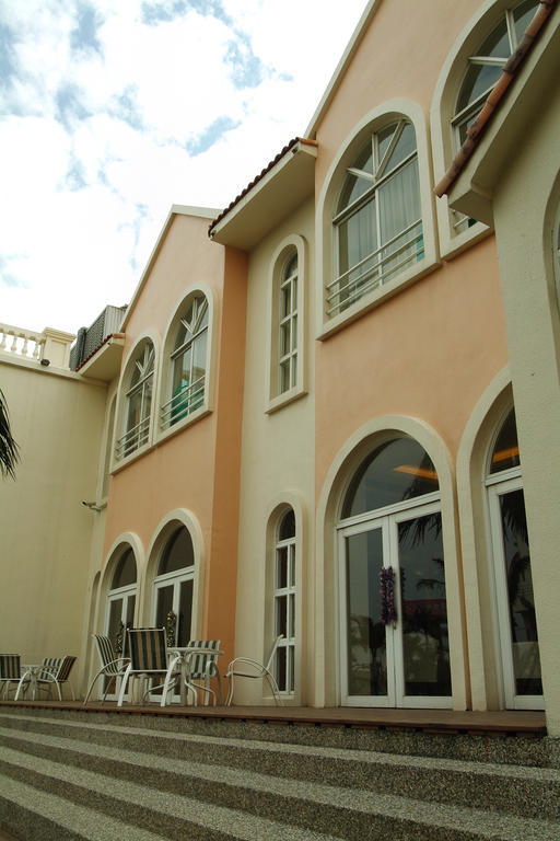 Les Hotel Tainan Exterior foto